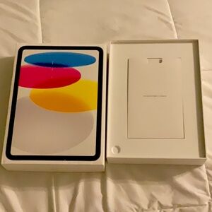 EMPTY iPad 10th generation box